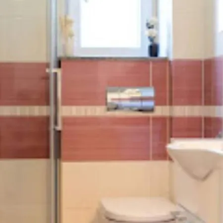 아파트 Didi - Two Bedroom With Pool 트로기르