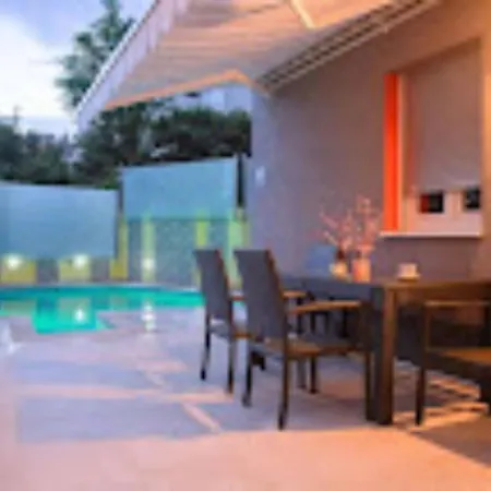 Didi - Two Bedroom With Pool Appartement