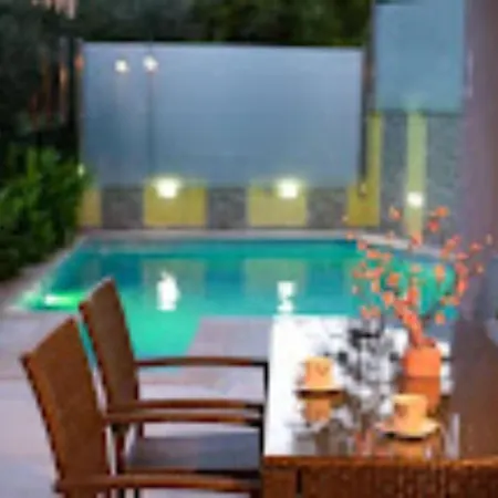 Didi - Two Bedroom With Pool Appartement *